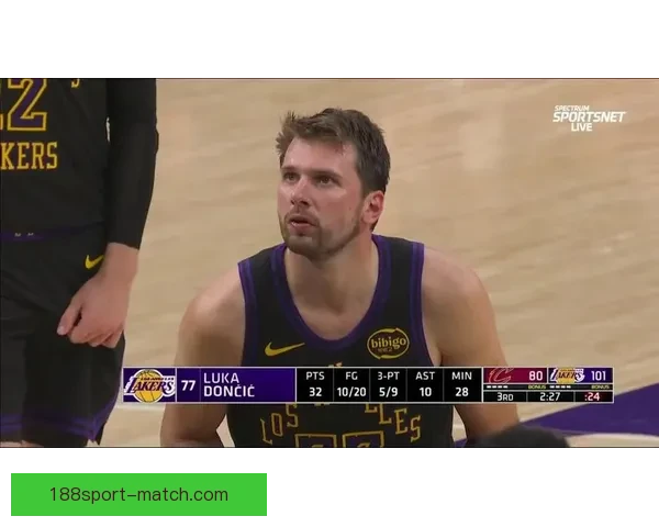 又创辉煌 东契奇生涯总得分突破15000分位列历史第三年轻