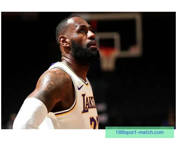 湖人提前缴械被批惨遭羞辱 勒布朗末节眼神空洞无力回天